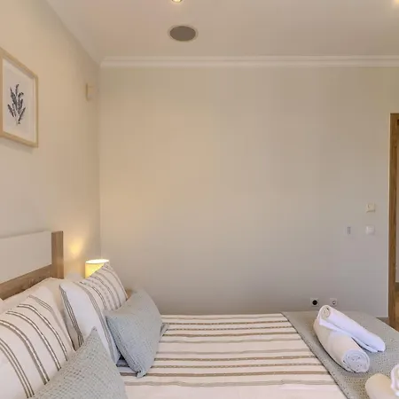 #318 Spacious 2br Bright Interiors *