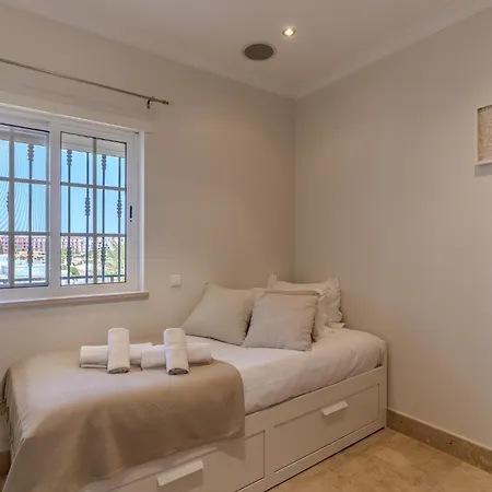 Appartement #318 Spacious 2br Bright Interiors *